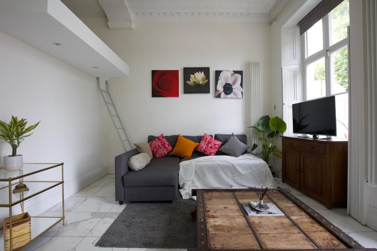 Large 2 Beds Flat Overlooking Clapham Common Park Лондон Экстерьер фото