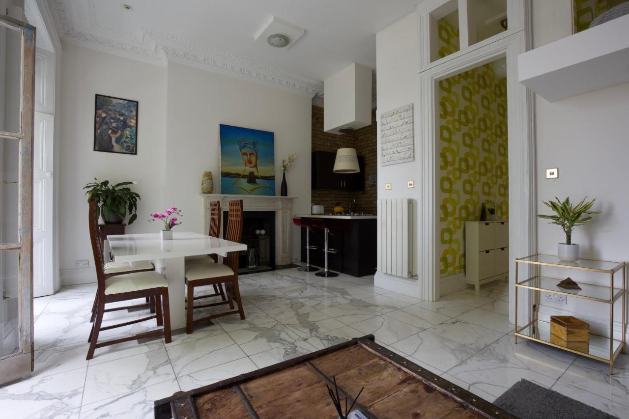 Large 2 Beds Flat Overlooking Clapham Common Park Лондон Экстерьер фото