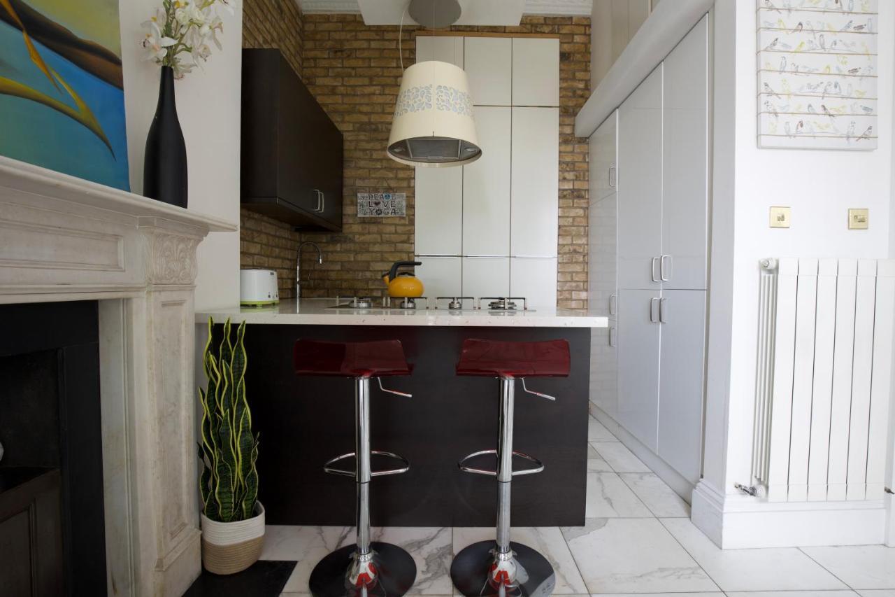 Large 2 Beds Flat Overlooking Clapham Common Park Лондон Экстерьер фото
